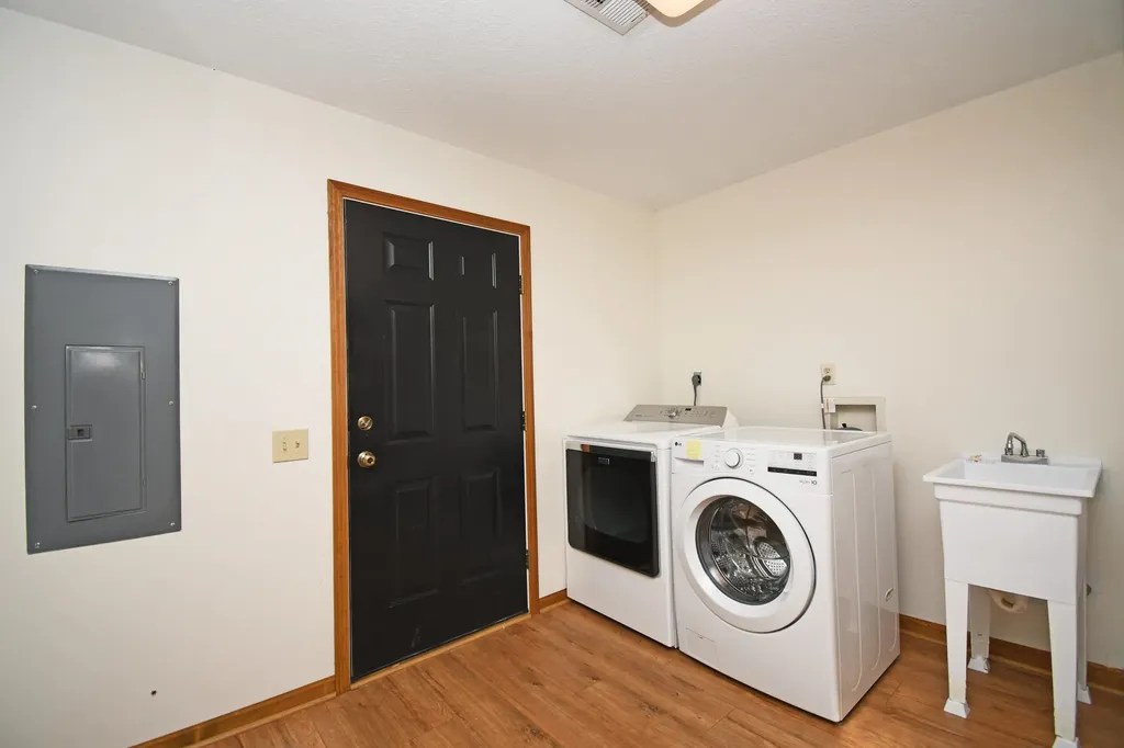 4927 S Us-23 Greenbush Township MI 48738