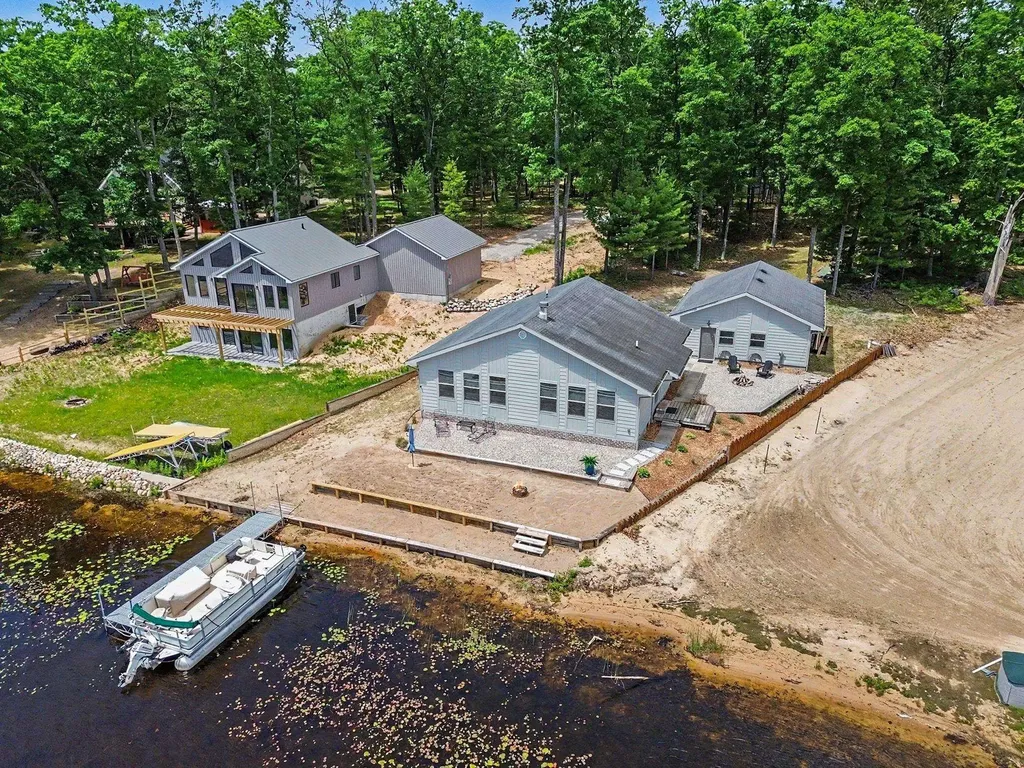 2280 Bliss Lane Plainfield Township MI 48748