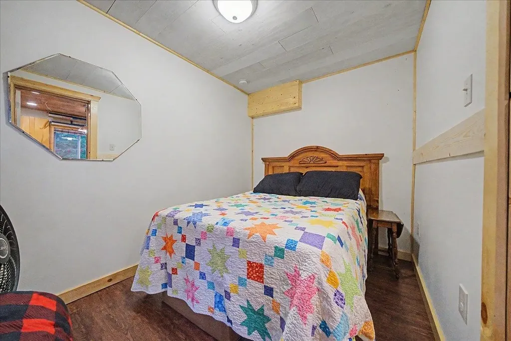 2532 E 1st Street Mills Township MI 48756