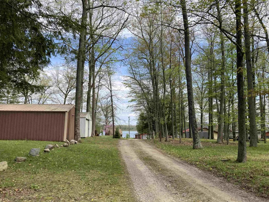 2866 Main Street Hill Township MI 48635