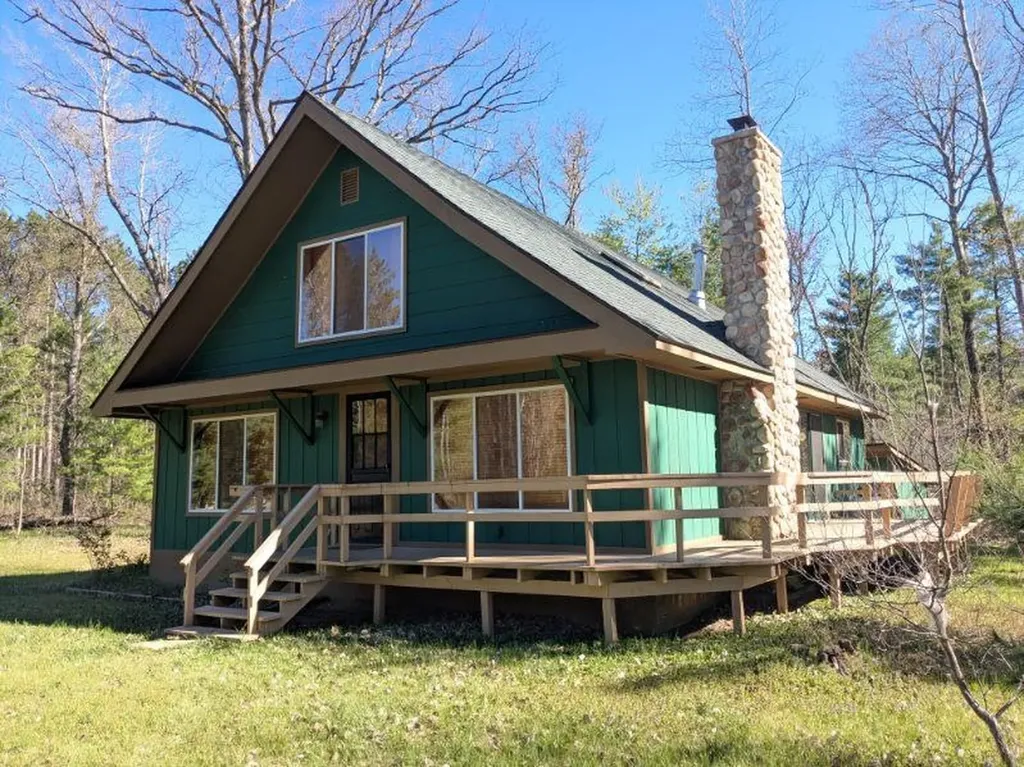 4327 Vaughn Trail Plainfield Township MI 48748