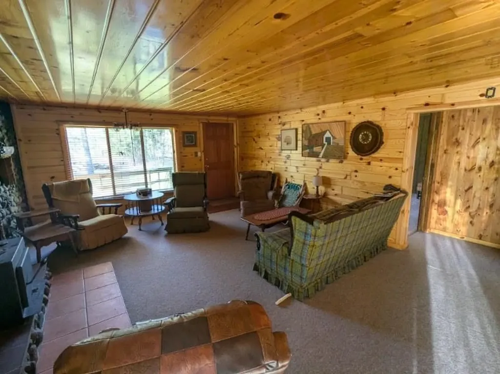 4327 Vaughn Trail Plainfield Township MI 48748
