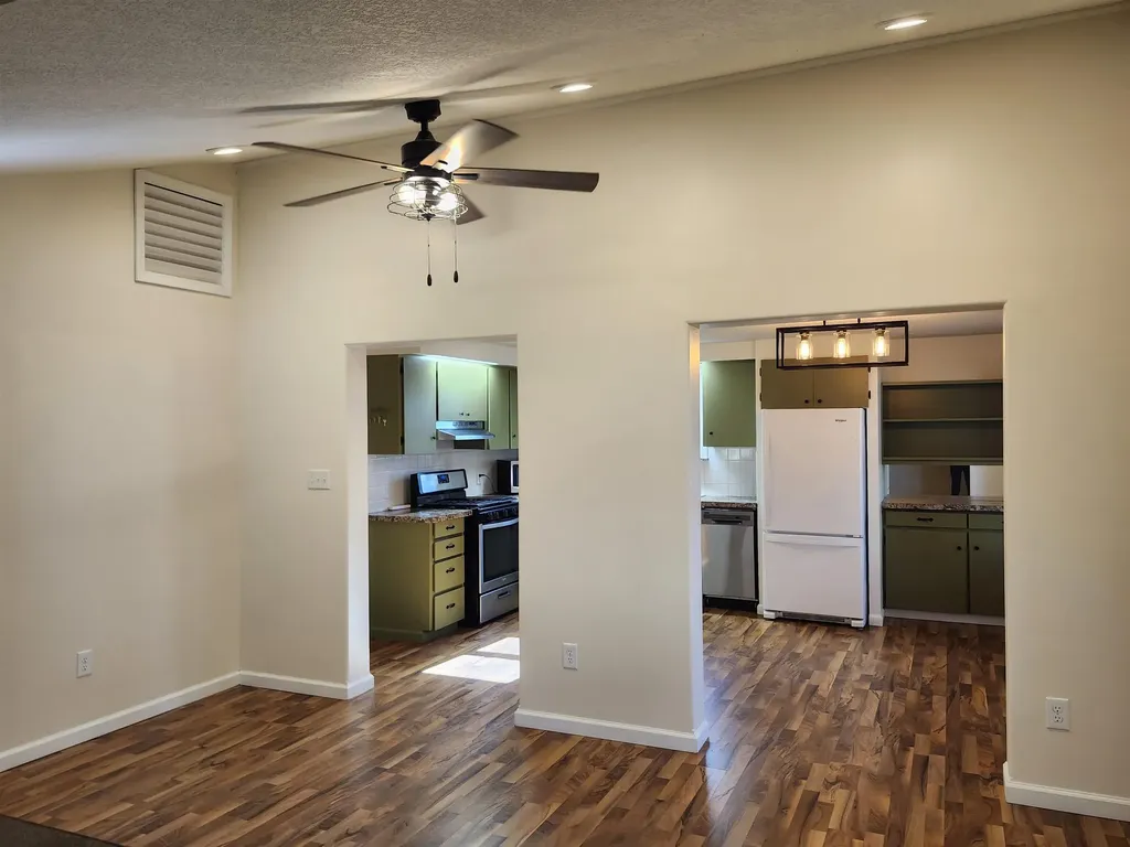 716 Beech Tawas Township MI 48763