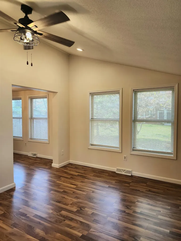 716 Beech Tawas Township MI 48763