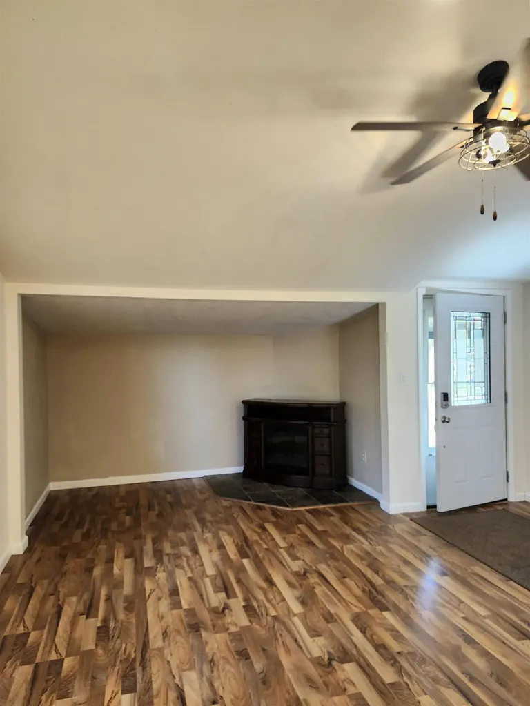 716 Beech Tawas Township MI 48763