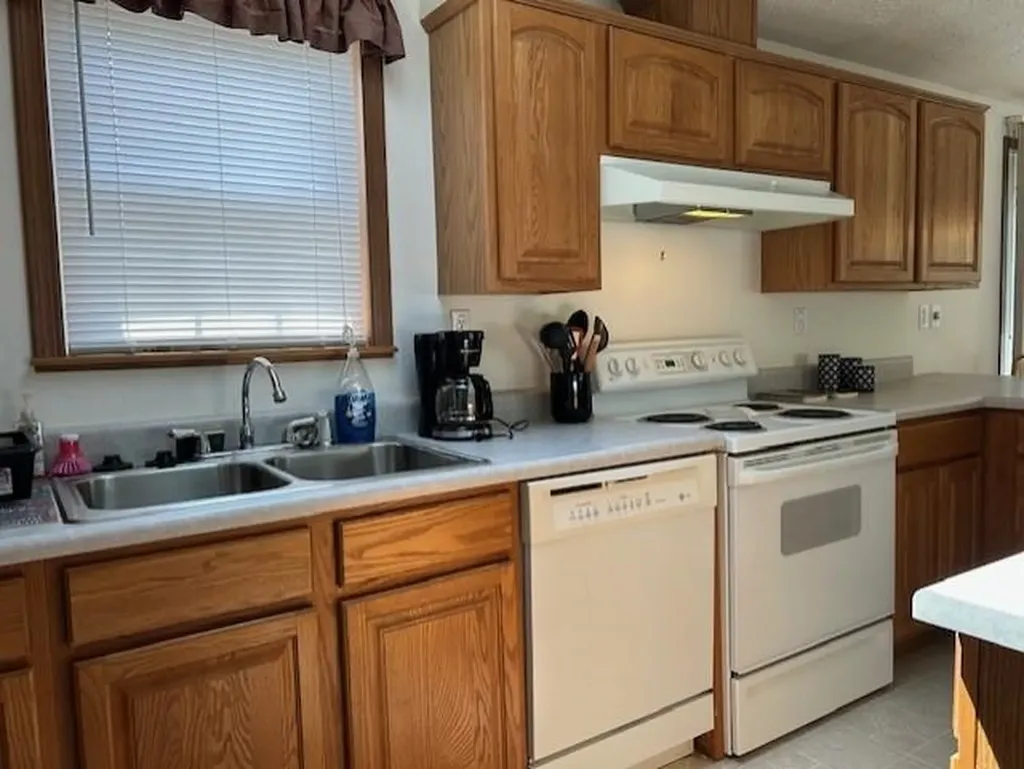 514 Tawas Street Unknown City MI 48730