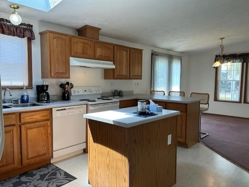 514 Tawas Street Unknown City MI 48730