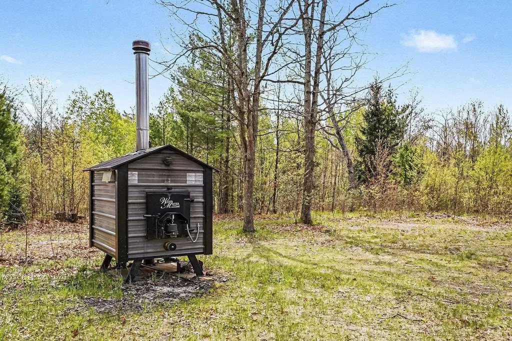 6595 Wickert Road Plainfield Township MI 48739