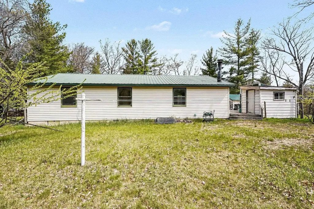 6595 Wickert Road Plainfield Township MI 48739
