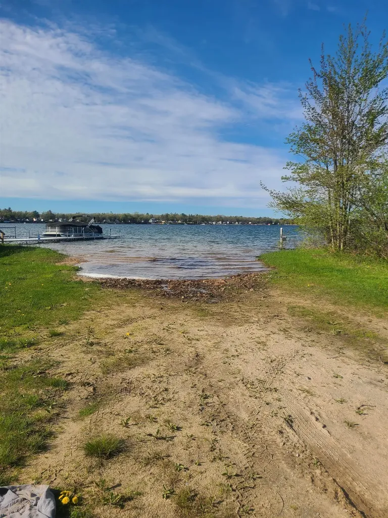 3856 Old State Road Grant Township MI 48748