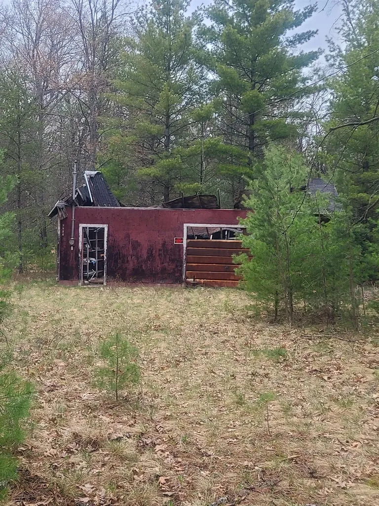3856 Old State Road Grant Township MI 48748