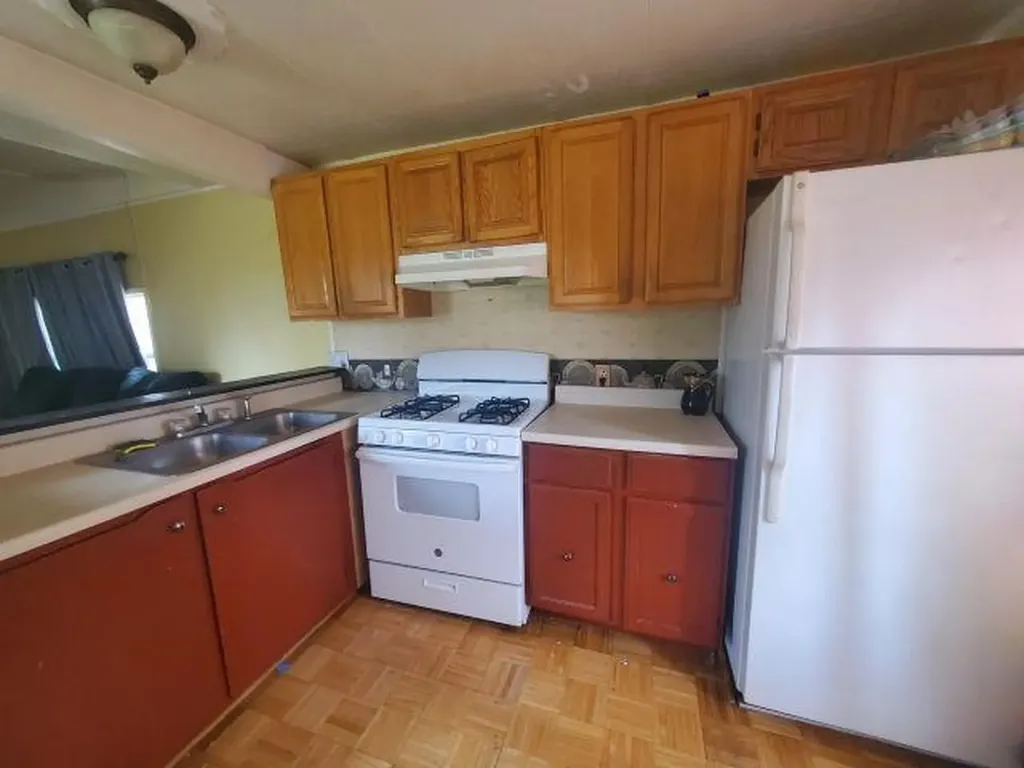 1570 B Street Burleigh Township MI 48770