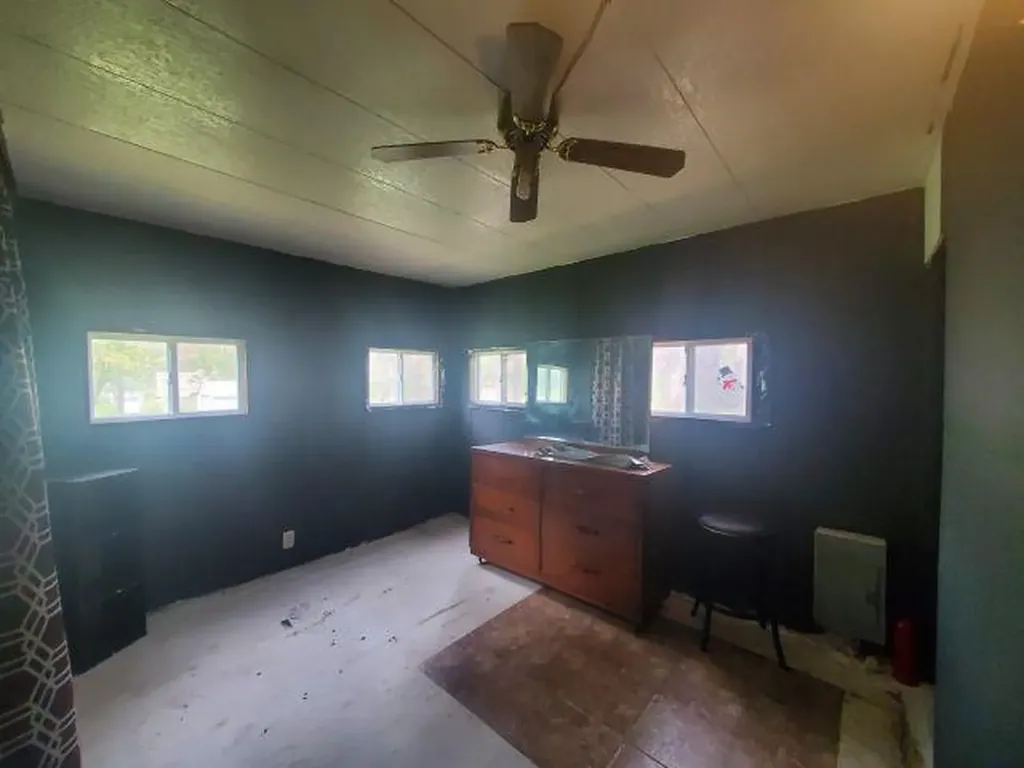 1570 B Street Burleigh Township MI 48770