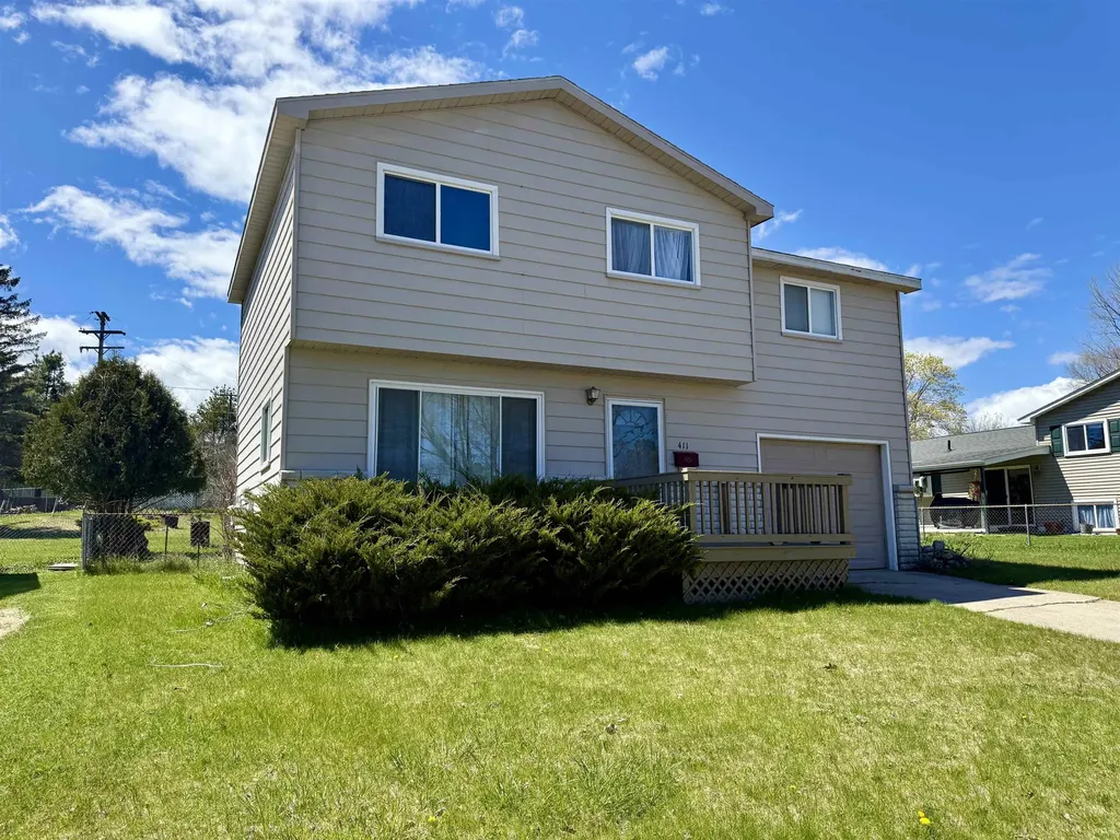 411 Ottawa Drive Oscoda Charter Township MI 48750