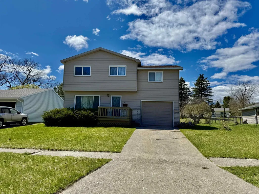 411 Ottawa Drive Oscoda Charter Township MI 48750
