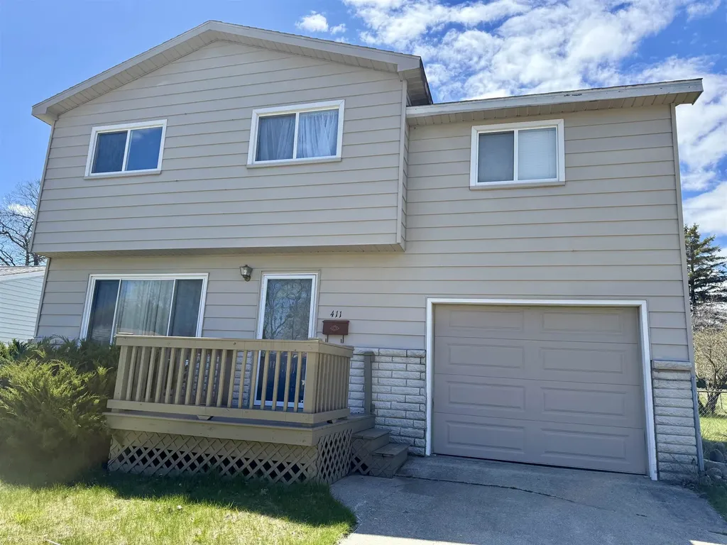 411 Ottawa Drive Oscoda Charter Township MI 48750