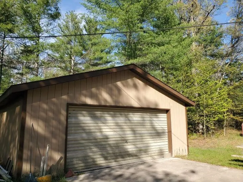 4022 Chippewa Trail Plainfield Township MI 48739