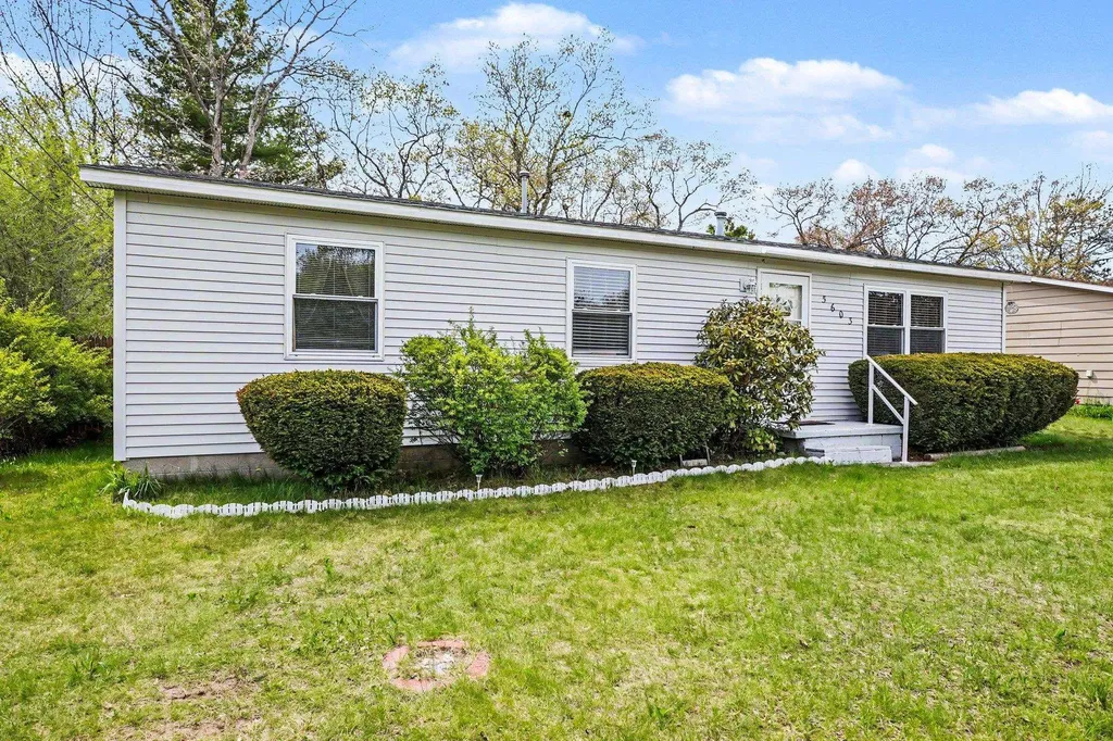 5603 Cedar Lake Road Oscoda Charter Township MI 48750
