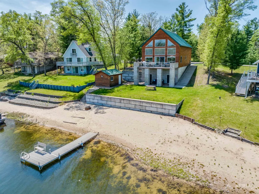 3319 S Ogemaw Trail Mills Township MI 48661