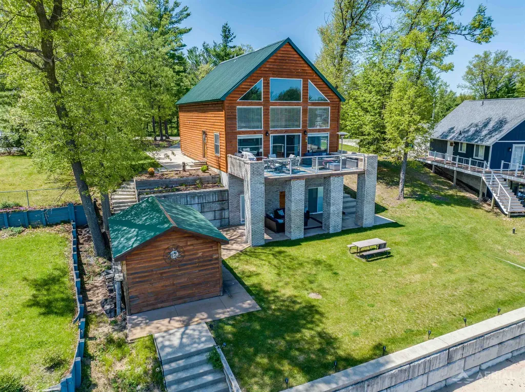 3319 S Ogemaw Trail Mills Township MI 48661