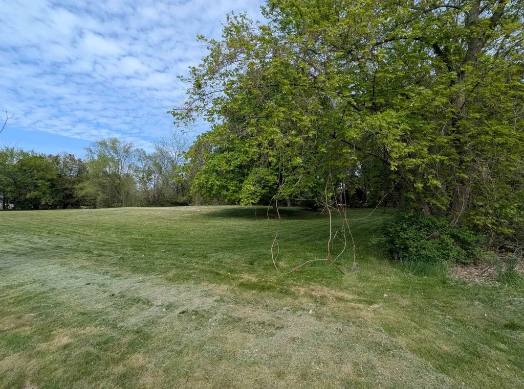 210 N Mackinaw Road Au Gres Township MI 48703