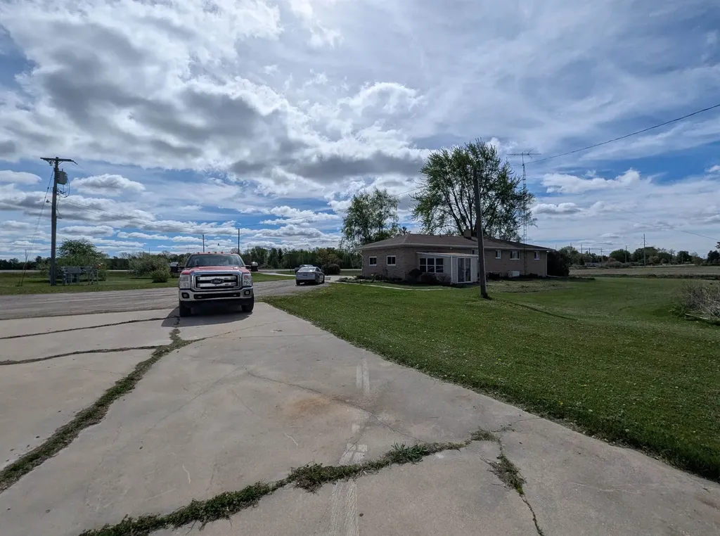 1171 N M-65 Turner Township MI 48766