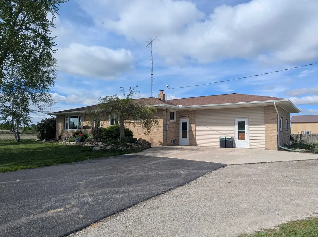 1171 N M-65 Turner Township MI 48766