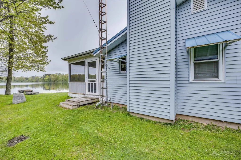 3451 Deerfield Hill Township MI 48635