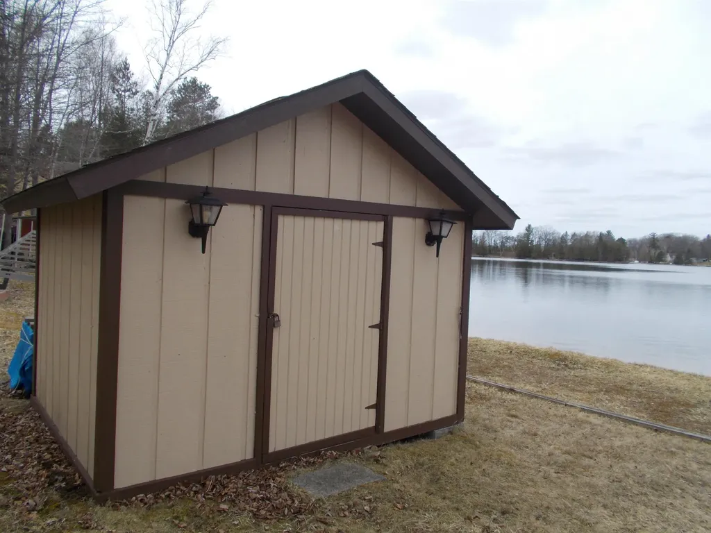 8120 Avalon Drive Plainfield Township MI 48739
