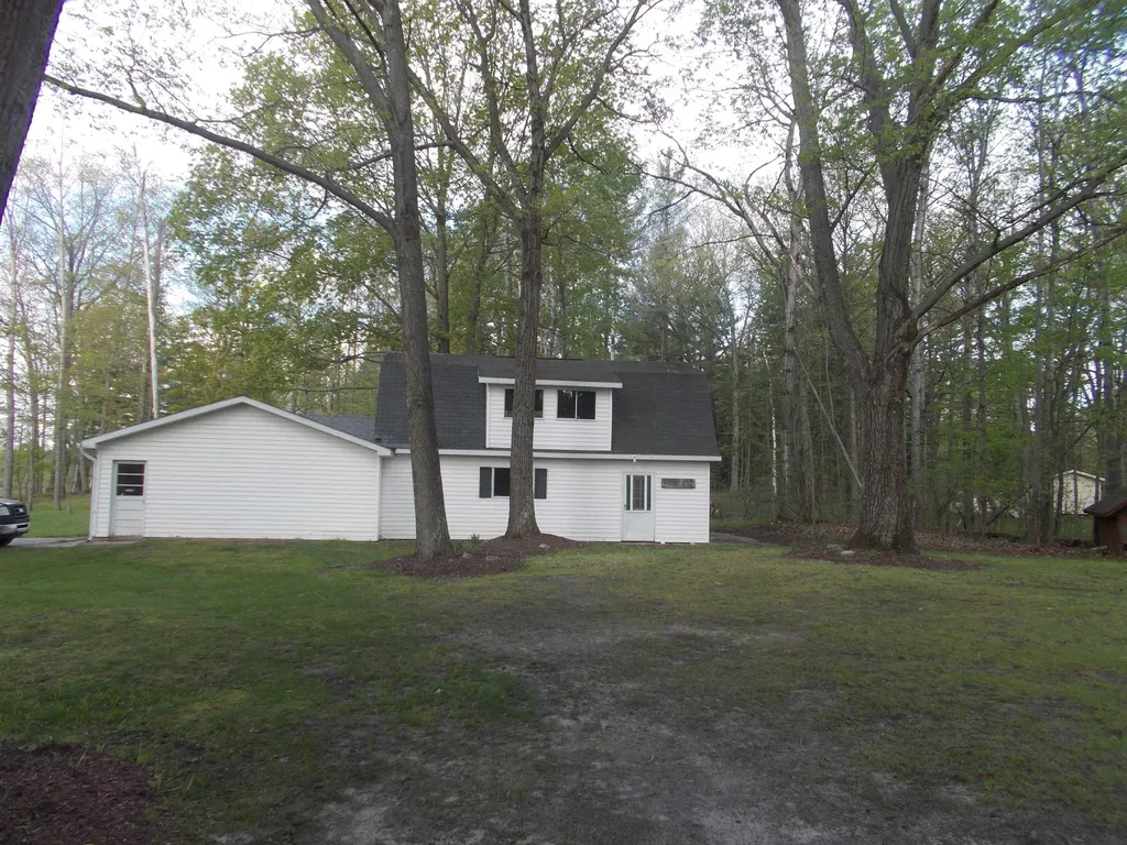 8101 Long Lake Road Plainfield Township MI 48739