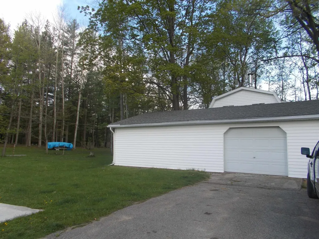 8101 Long Lake Road Plainfield Township MI 48739