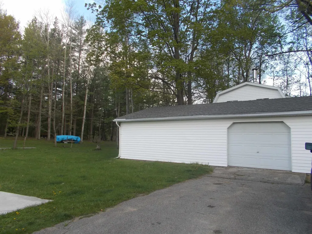 8101 Long Lake Road Plainfield Township MI 48739