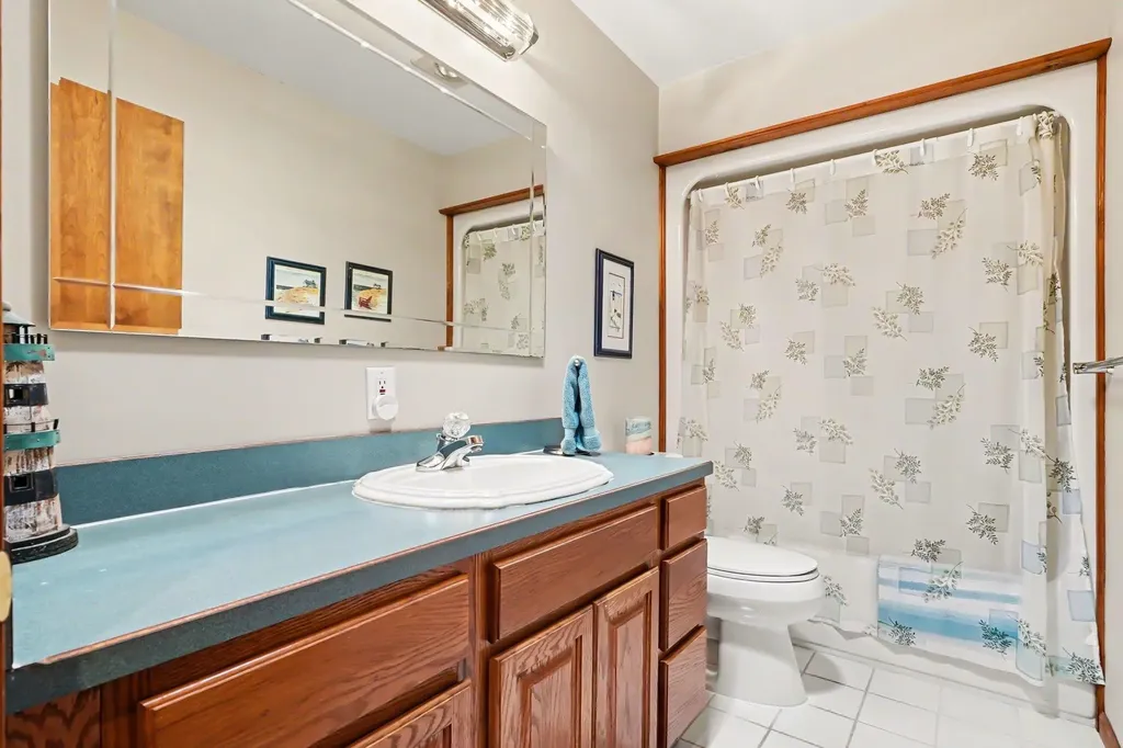 437 4th Street Cumming Township MI 48635