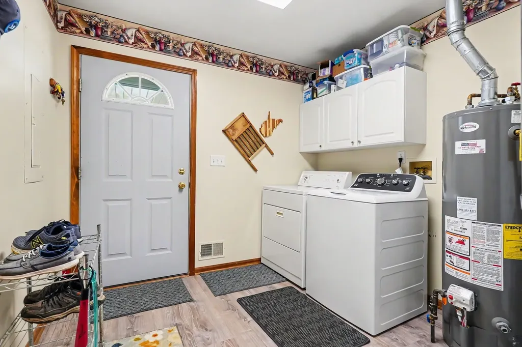 437 4th Street Cumming Township MI 48635