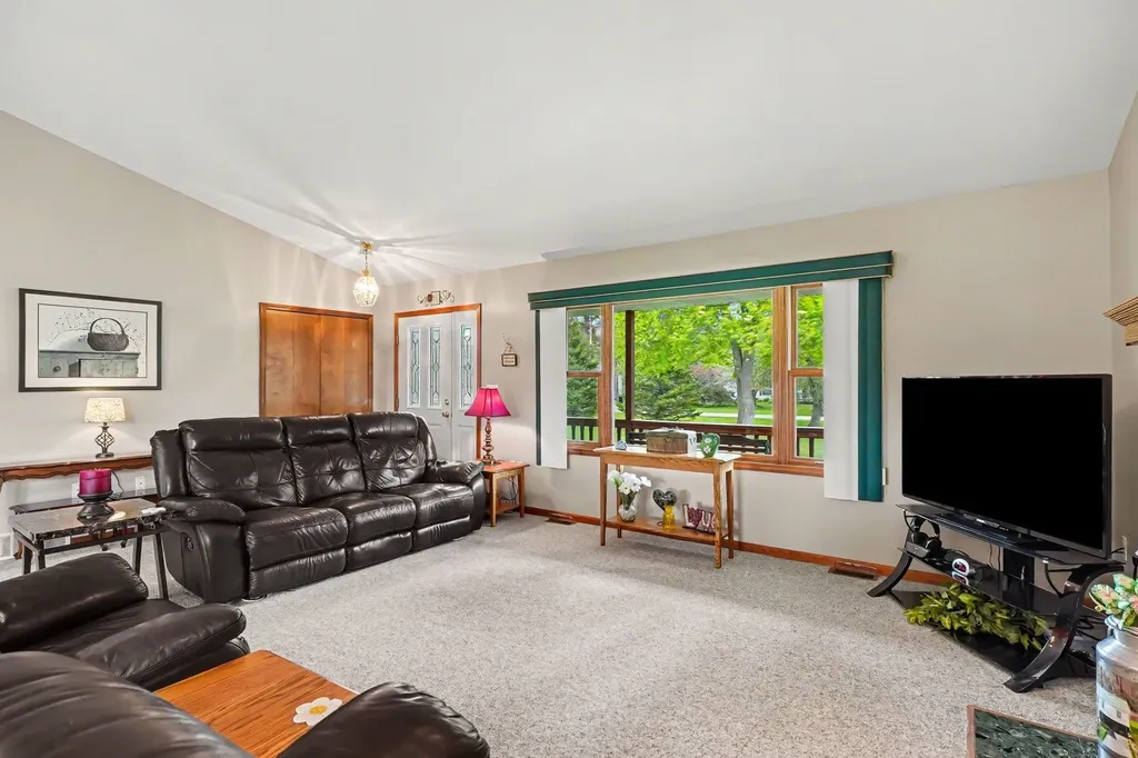 437 4th Street Cumming Township MI 48635