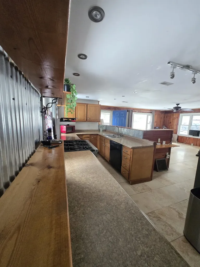 1008 Clifford Street Unknown City MI 48730