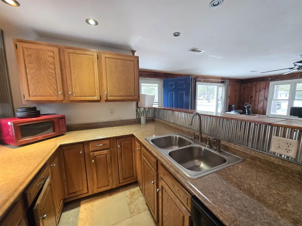 1008 Clifford Street Unknown City MI 48730