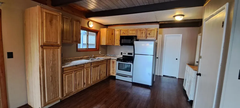 6341 Eagles Nest Moffatt Township MI 48610