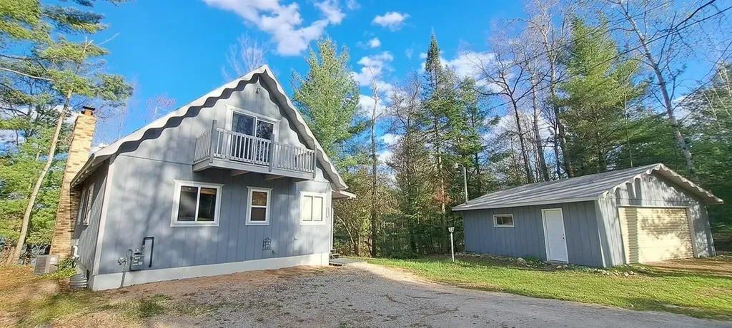 6341 Eagles Nest Moffatt Township MI 48610