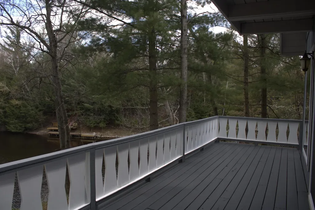 6341 Eagles Nest Moffatt Township MI 48610