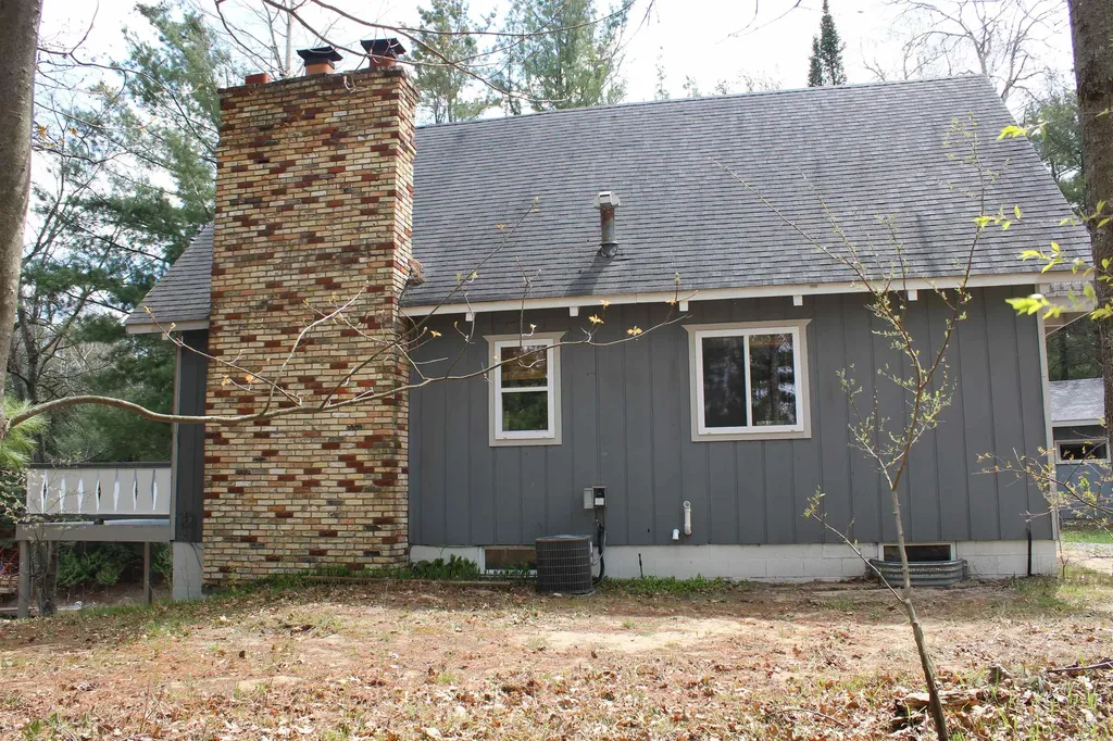 6341 Eagles Nest Moffatt Township MI 48610