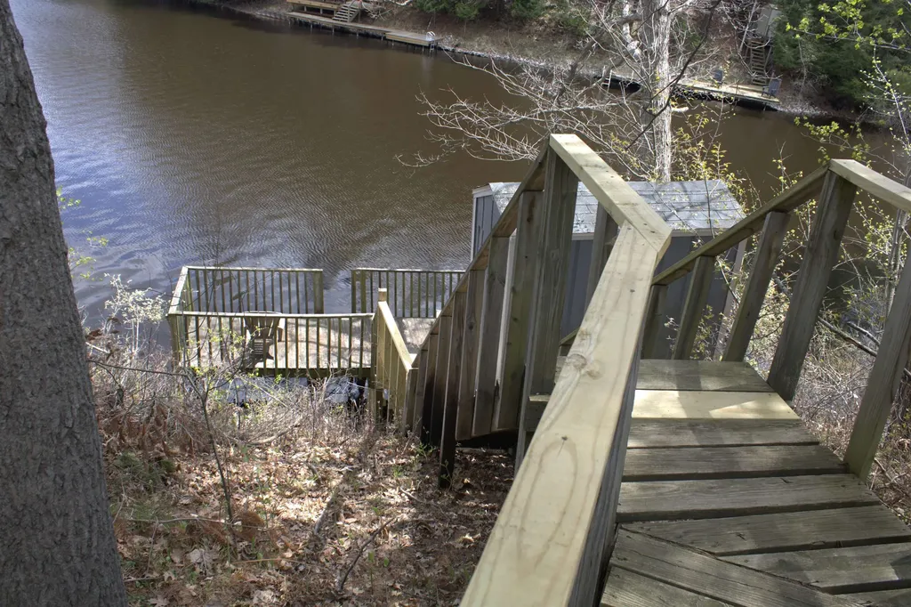 6341 Eagles Nest Moffatt Township MI 48610