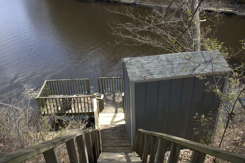 6341 Eagles Nest Moffatt Township MI 48610