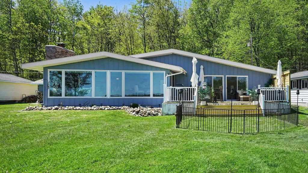 4440 Loon Lake Road Plainfield Township MI 48739