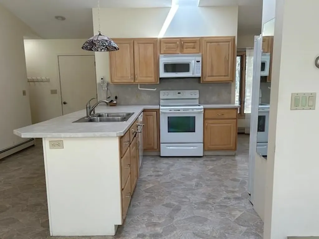 1095 E Lincoln Street Unknown City MI 48730
