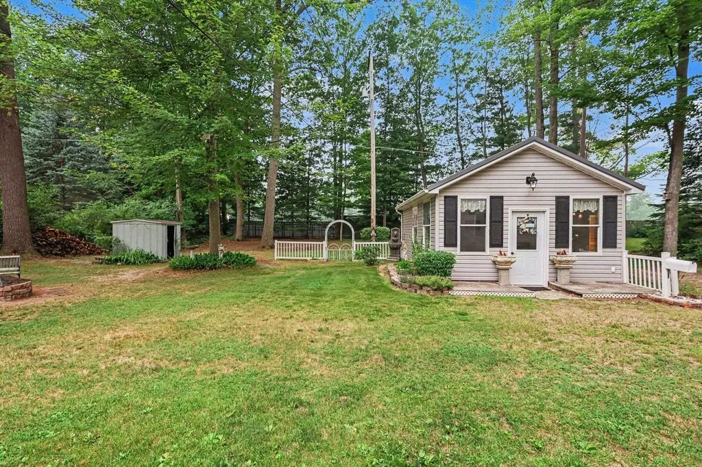 2423 West Drive Whitney Township MI 48763
