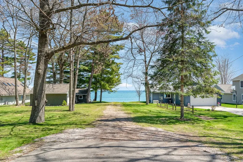 2423 West Drive Whitney Township MI 48763