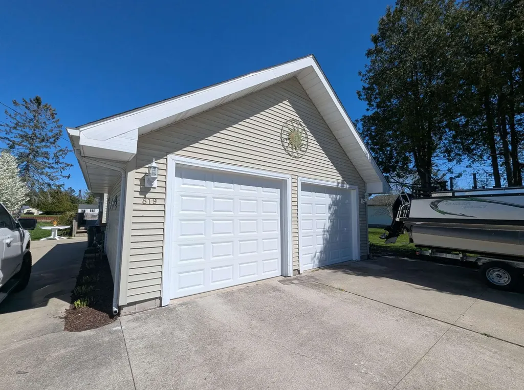 819 Augres River Drive Au Gres Township MI 48703
