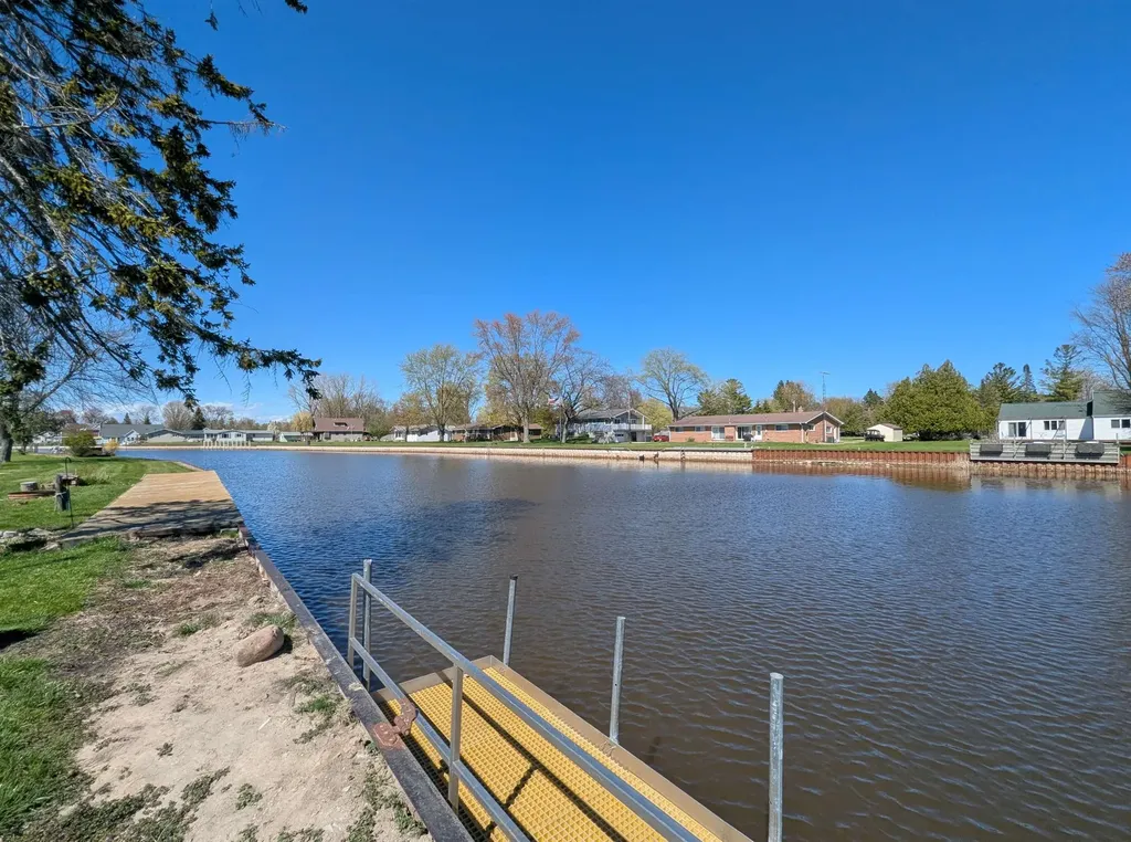 819 Augres River Drive Au Gres Township MI 48703