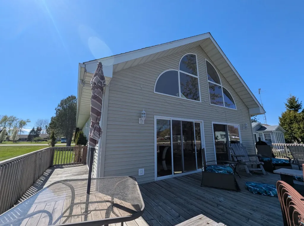 819 Augres River Drive Au Gres Township MI 48703